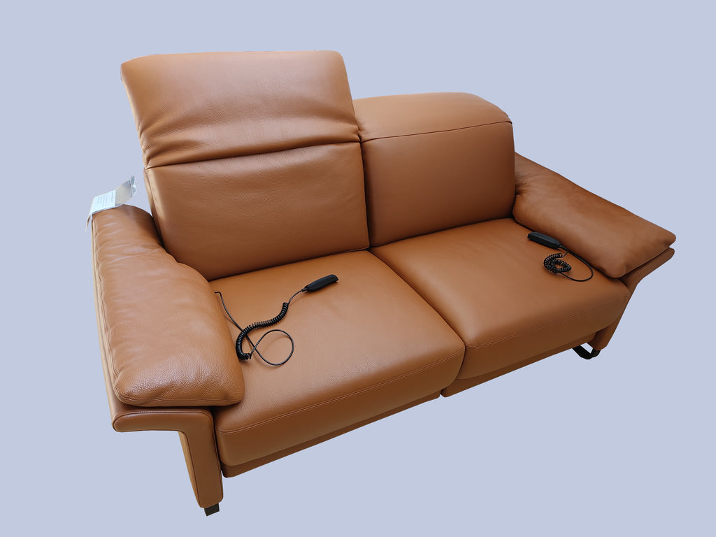 AV915 Sofa