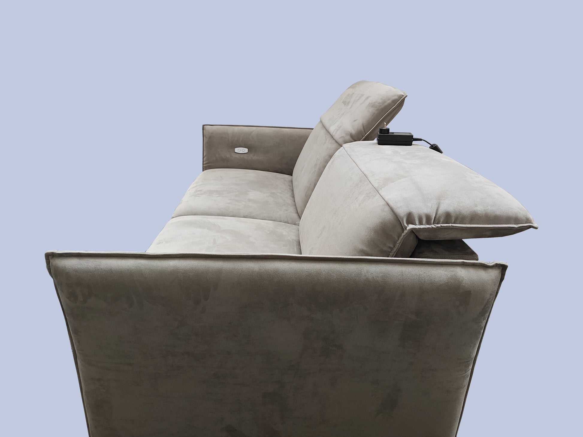 AV965 Sofa