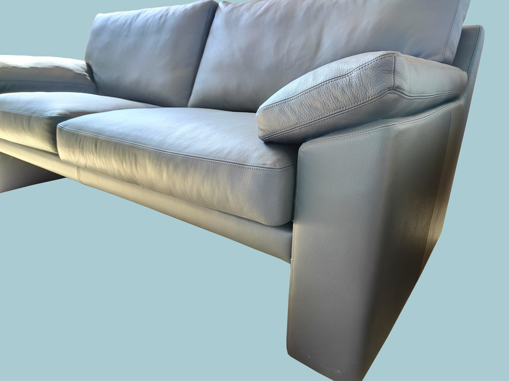 CL600 Sofa