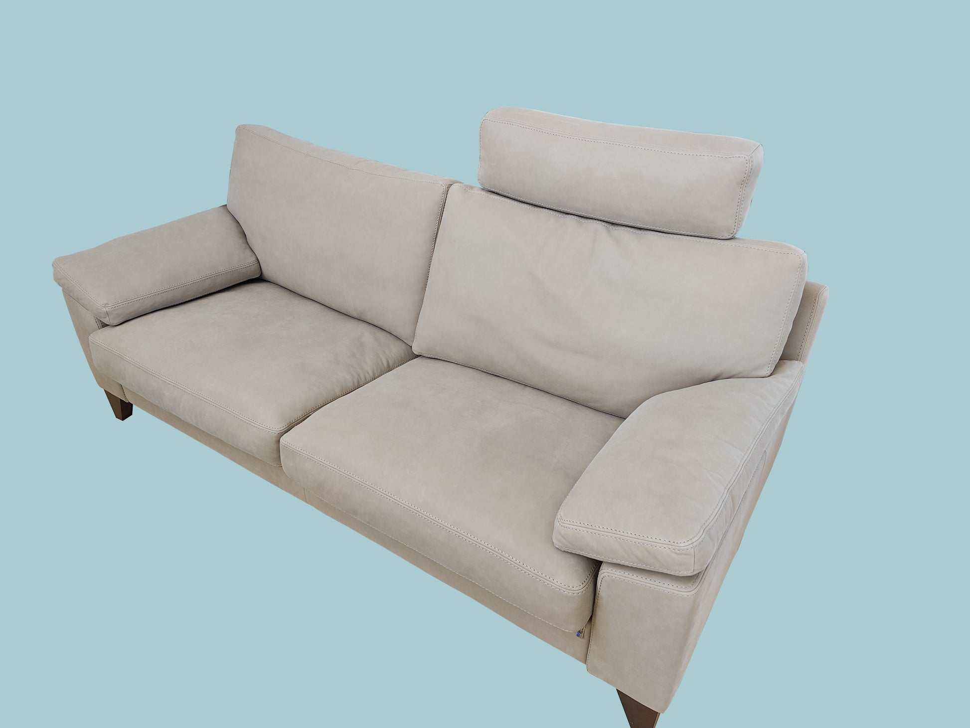 CL650 zwei Sofas