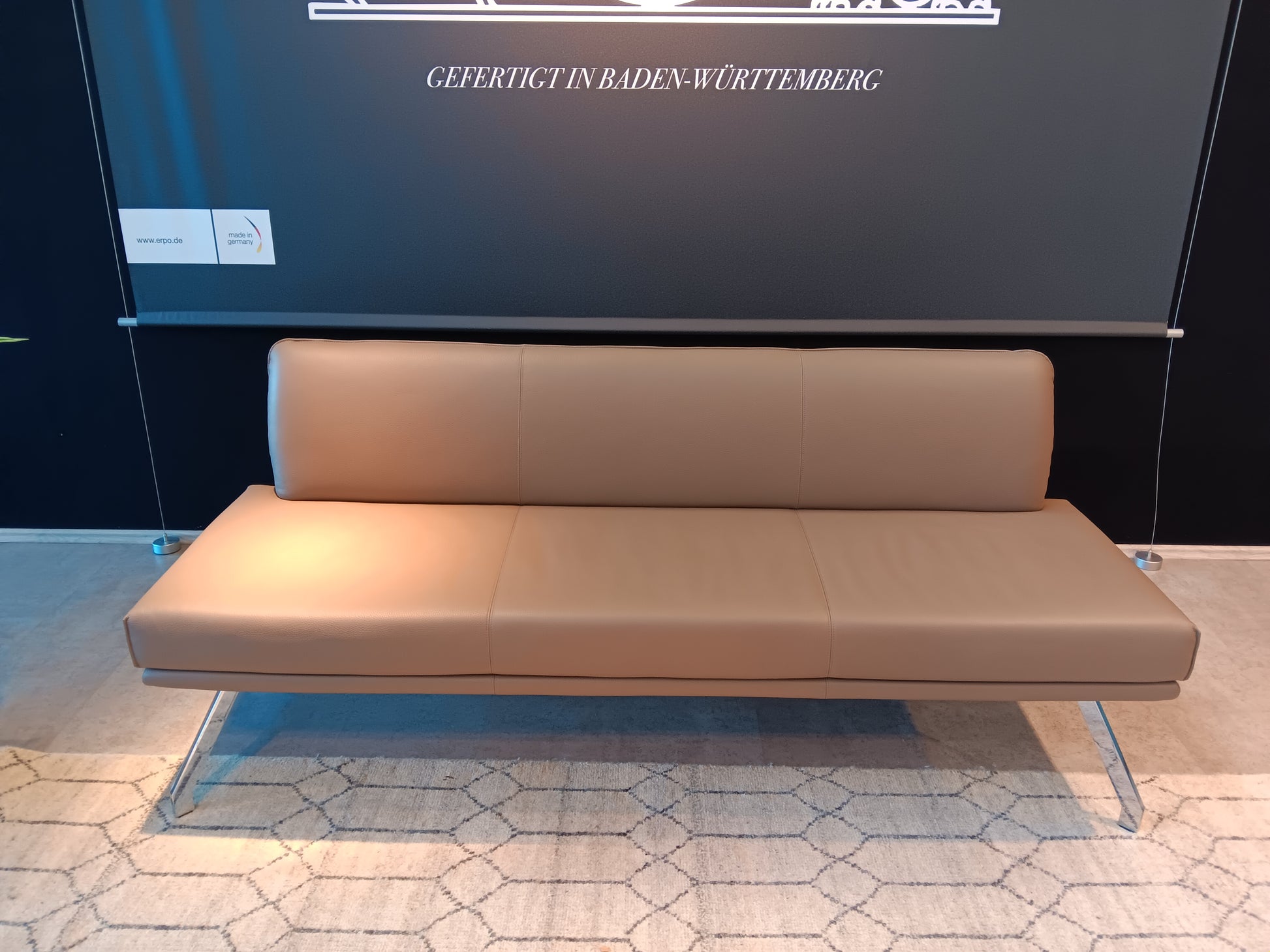 ED110 Bänke mit Tisch