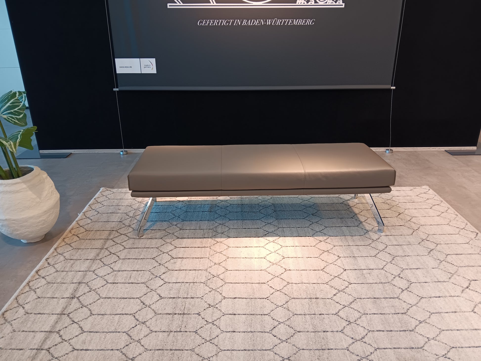 ED110 Bänke mit Tisch